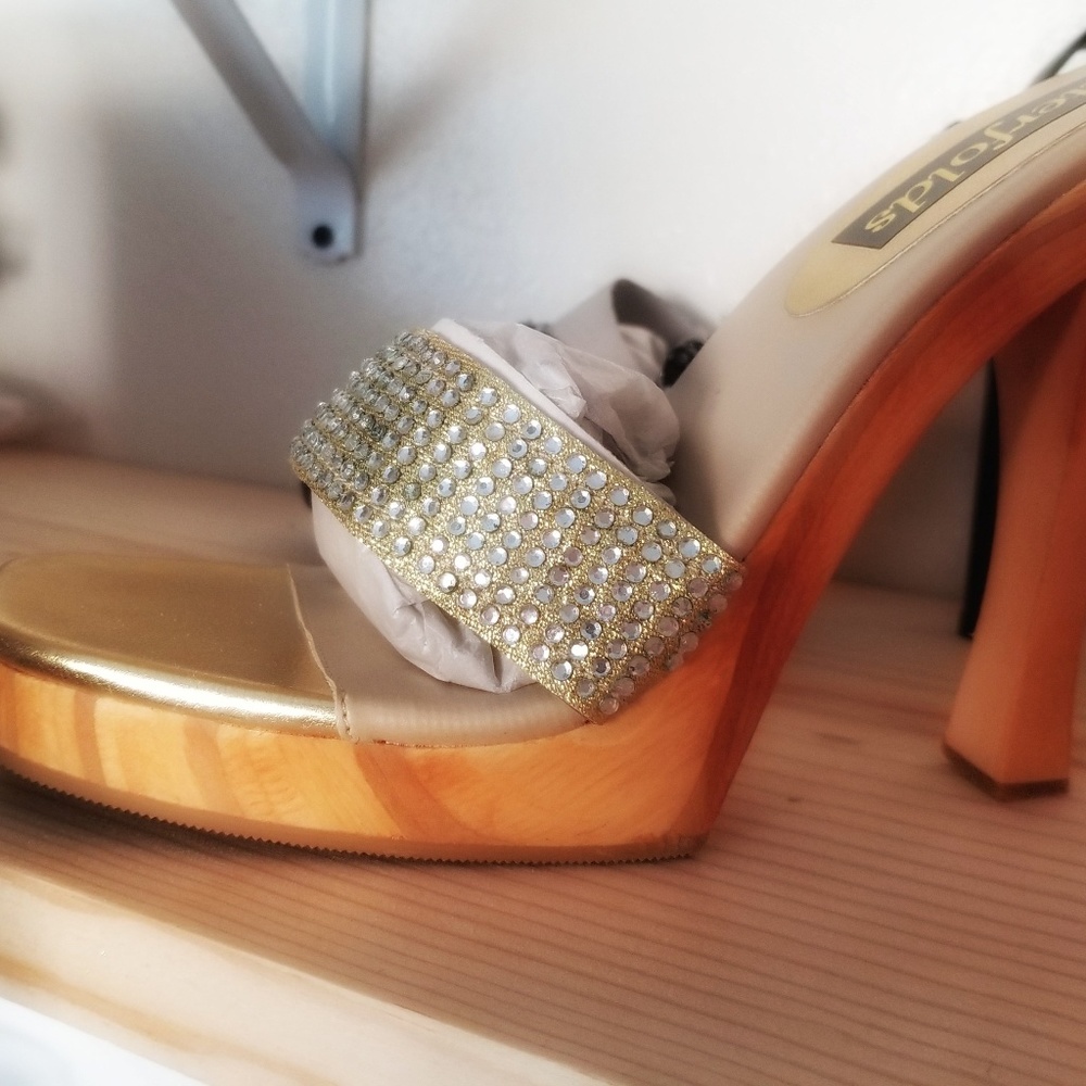 CenterFold Wood Rainstone Platform Sandals